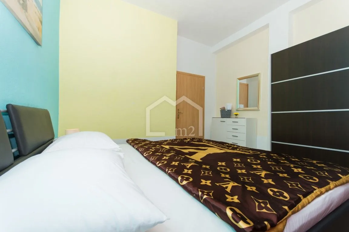 apartmanska kuća bazen i blizina mora - slika 35