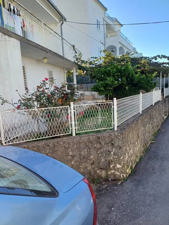samostojeća kuća pogled i blizina mora - slika 4