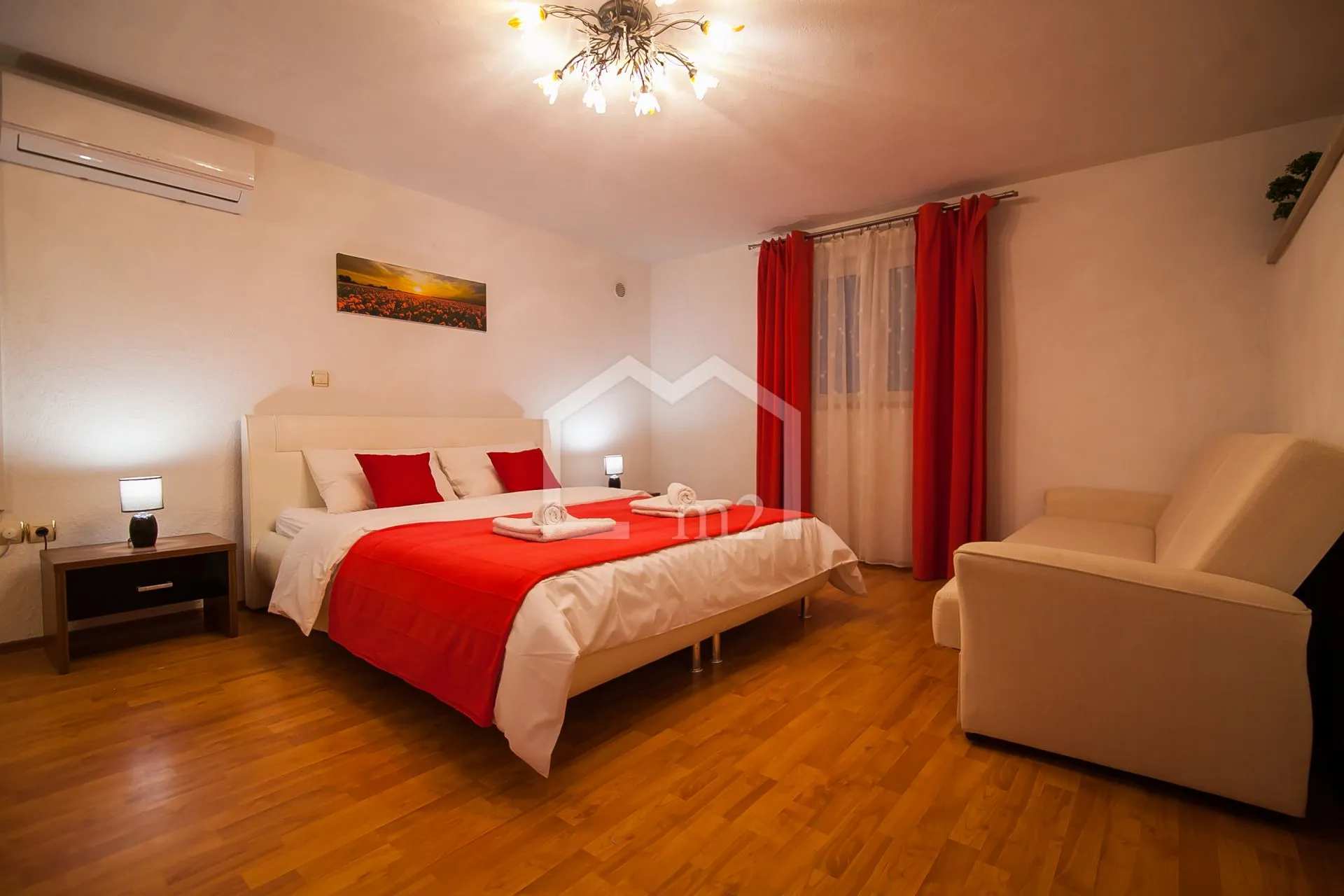 kuća s pogledom i velikim vrtom bol - slika 18