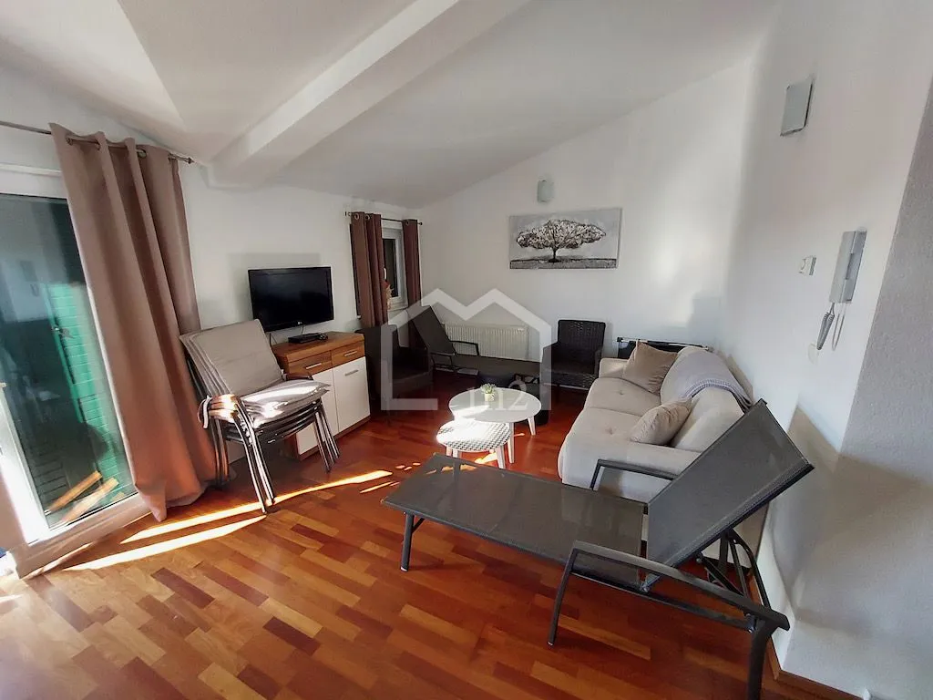 apartmanska kuća - blizina mora - slika 21