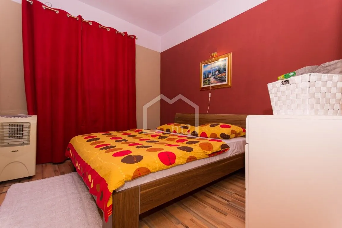 apartmanska kuća bazen i blizina mora - slika 22