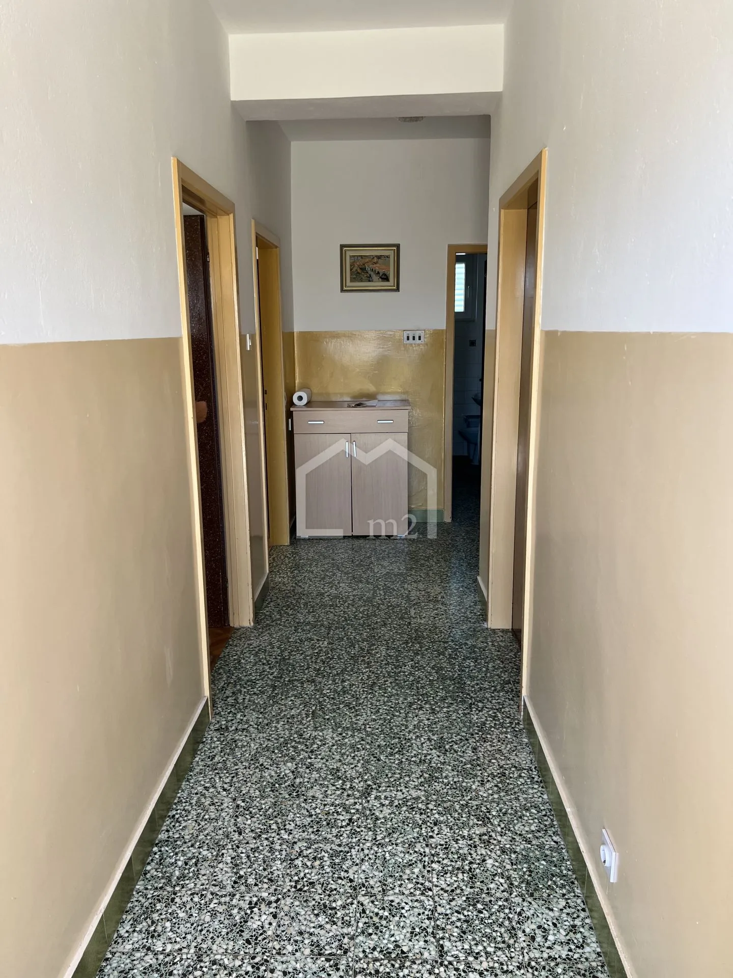 komforan trosoban i parking - slika 12