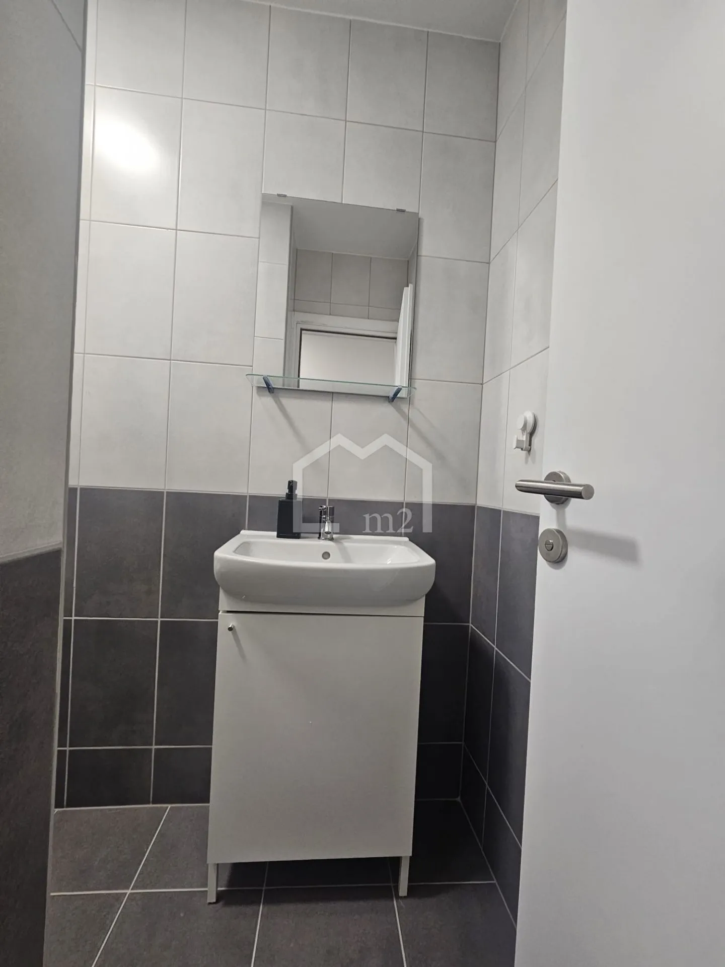trosoban s garažom - dugoročno - slika 7