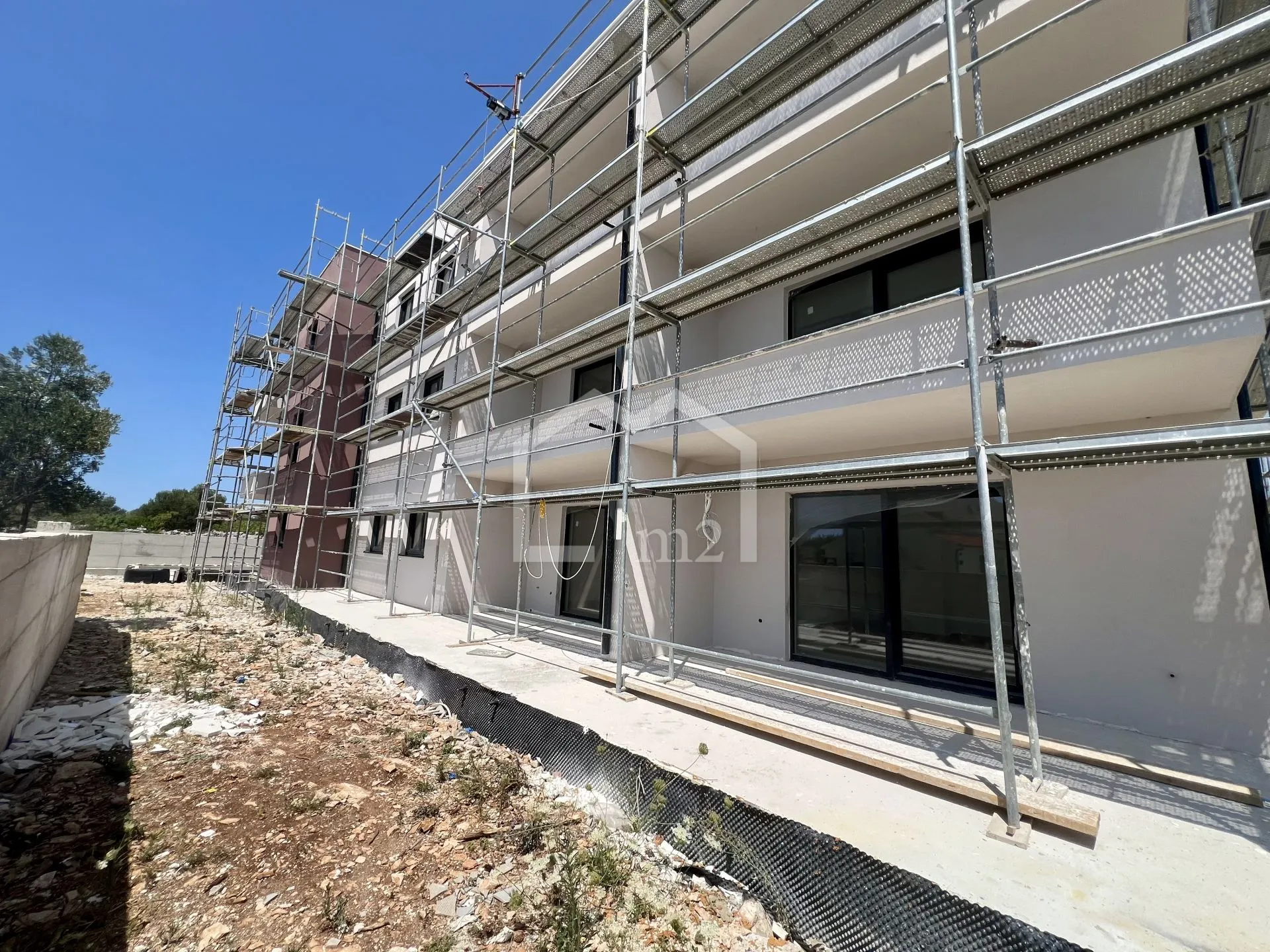 novogradnja - pogled i parking - slika 6