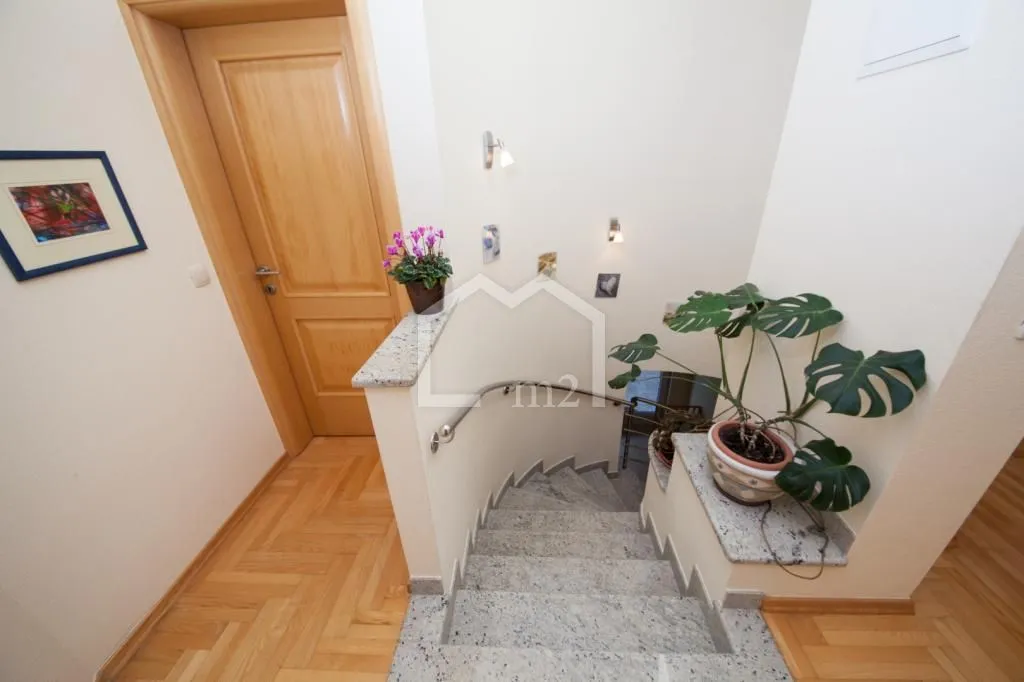 samostojeća vila,makarska - slika 9