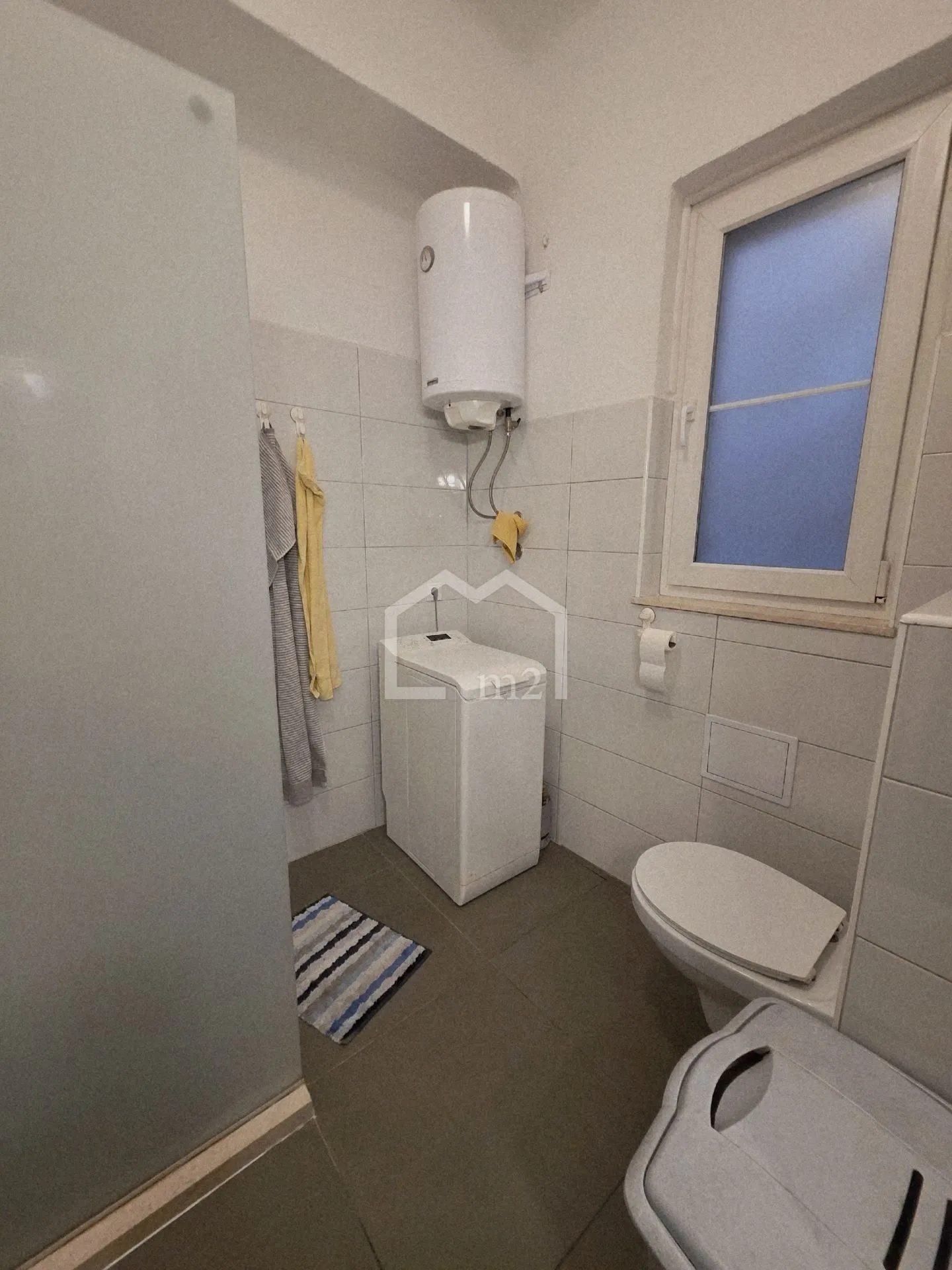 šarmantan građanski stan – brodarica,split - slika 10