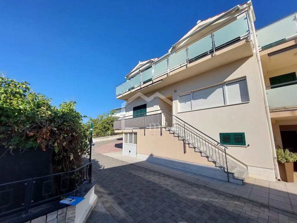 apartmanska kuća - blizina mora - slika 13