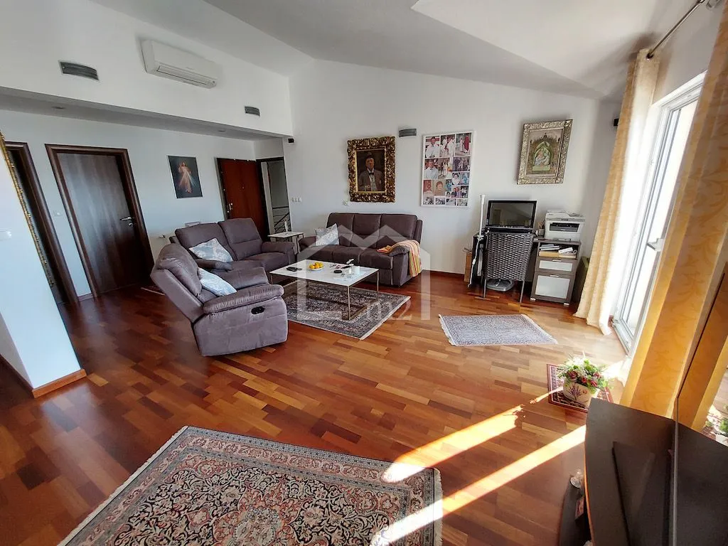 apartmanska kuća - blizina mora - slika 18