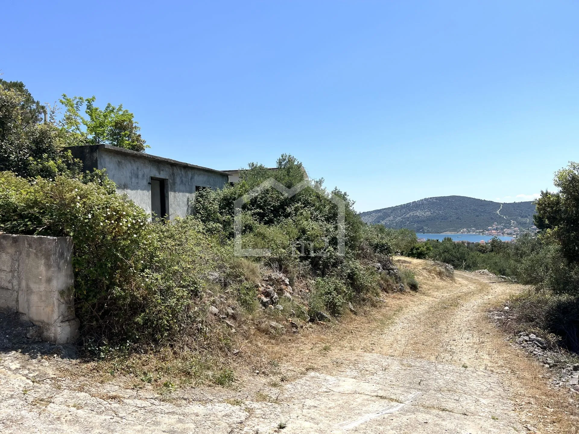 građevno - pogled i započeta gradnja - slika 3