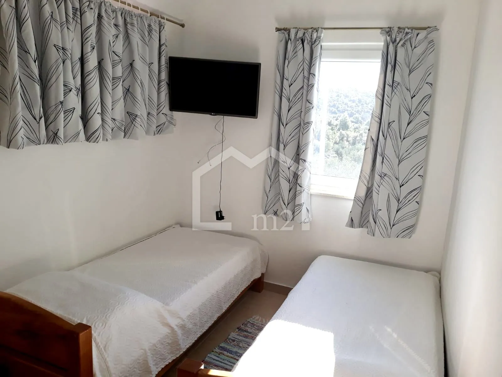 apartmanska kuća blizina mora - s vezom za brod - slika 20