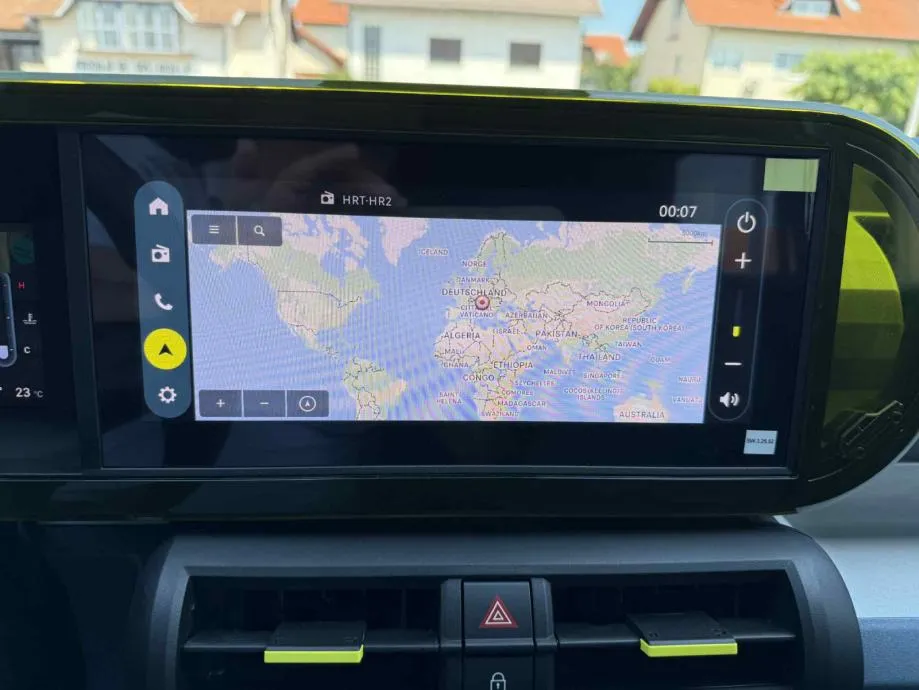 fiat grande panda 1,2 110 e-hybrid at – icon - dostupno odmah!!! - slika 11