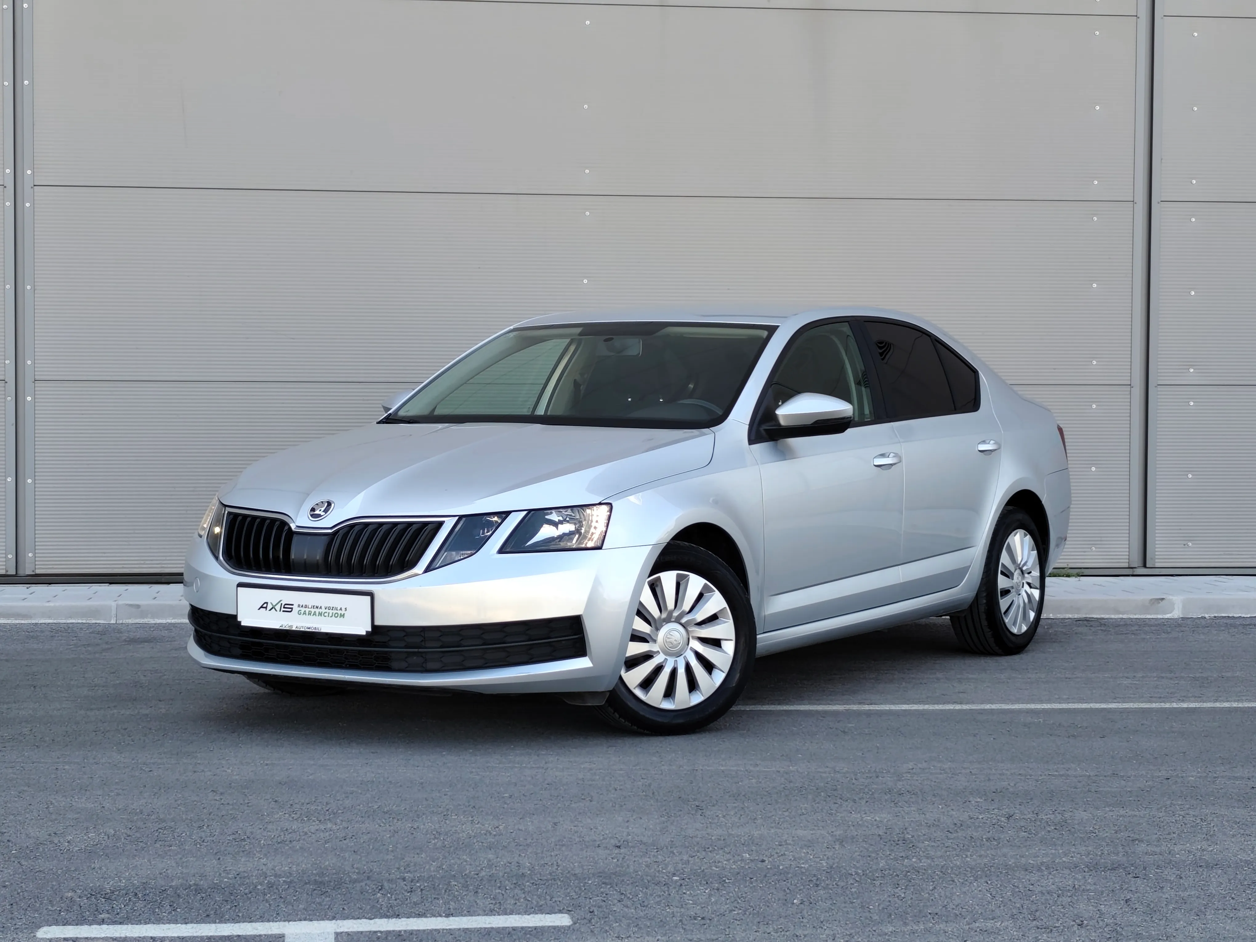 Škoda Octavia 1,6 TDI Simply |HR auto |Veliki servsi |Odlično stanje - Murvica, Poličnik
