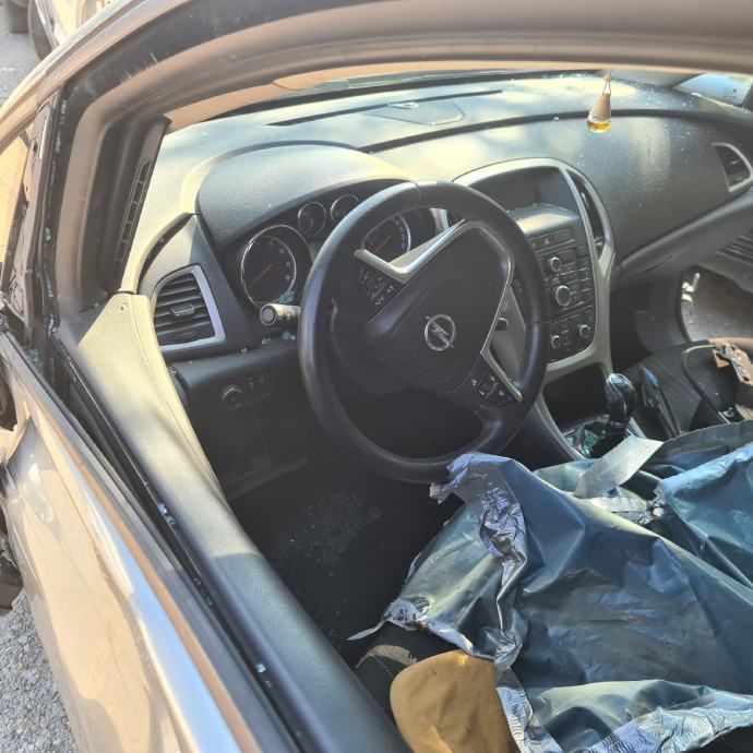 opel astra j 1,4 16 v (a14xer) #dijelovi - slika 4