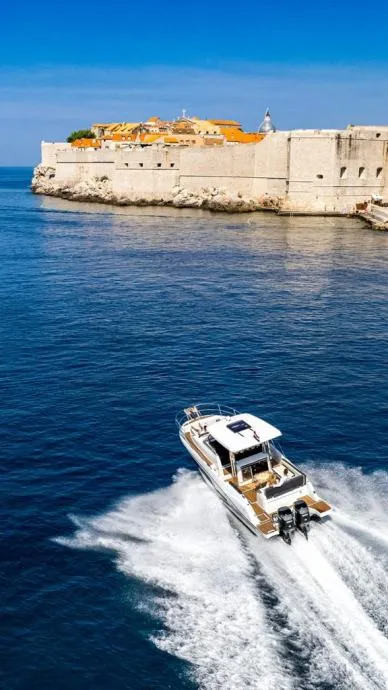 Jeanneau Cap Camarat 10.5 WA - Dubrovnik
