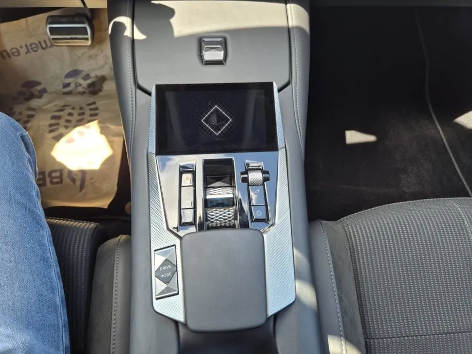 ds4 étoile - alcantara® hybrid 136 ***već od 260,00€/mj.*** - slika 13