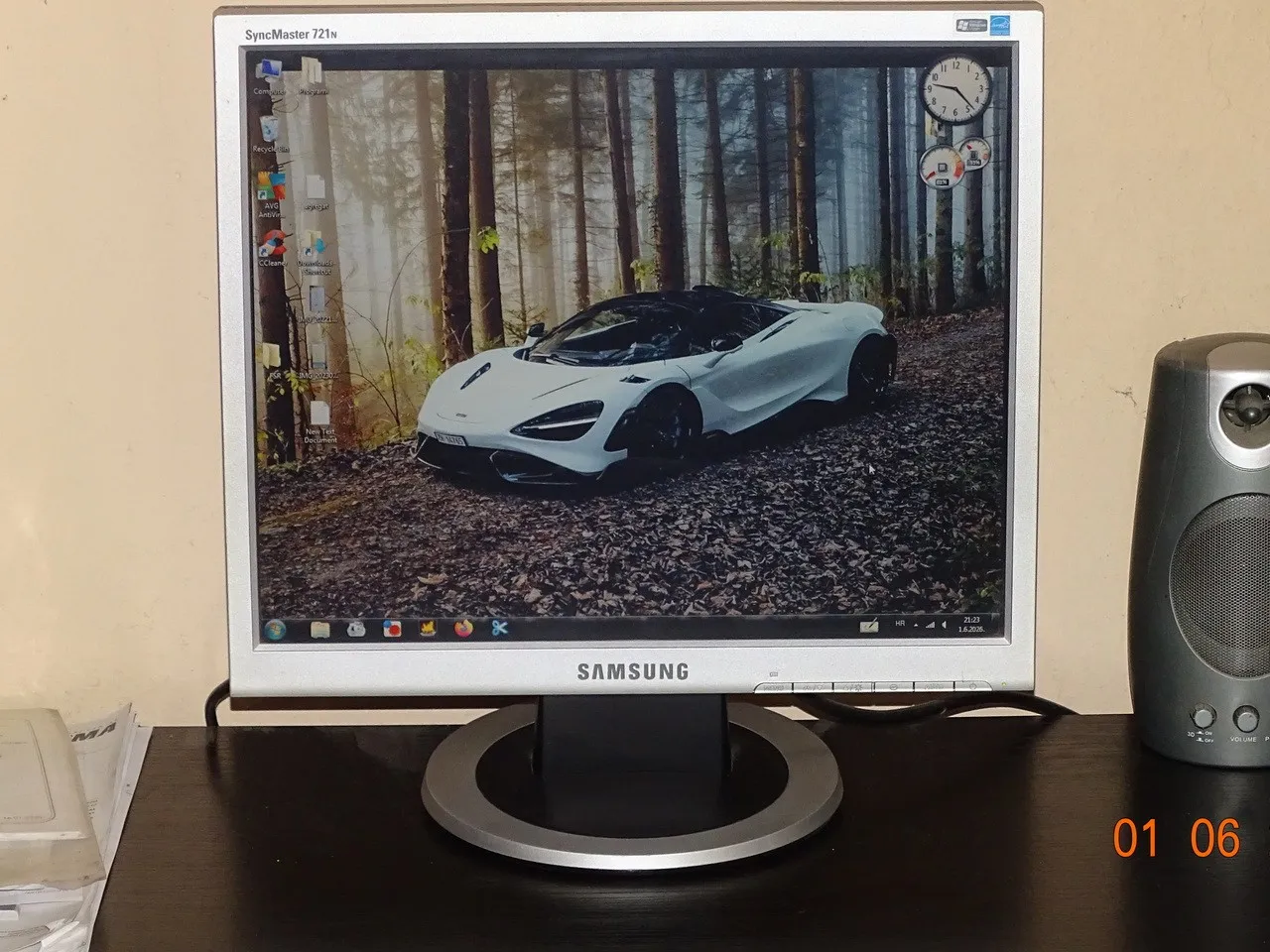 monitor samsung - slika 4