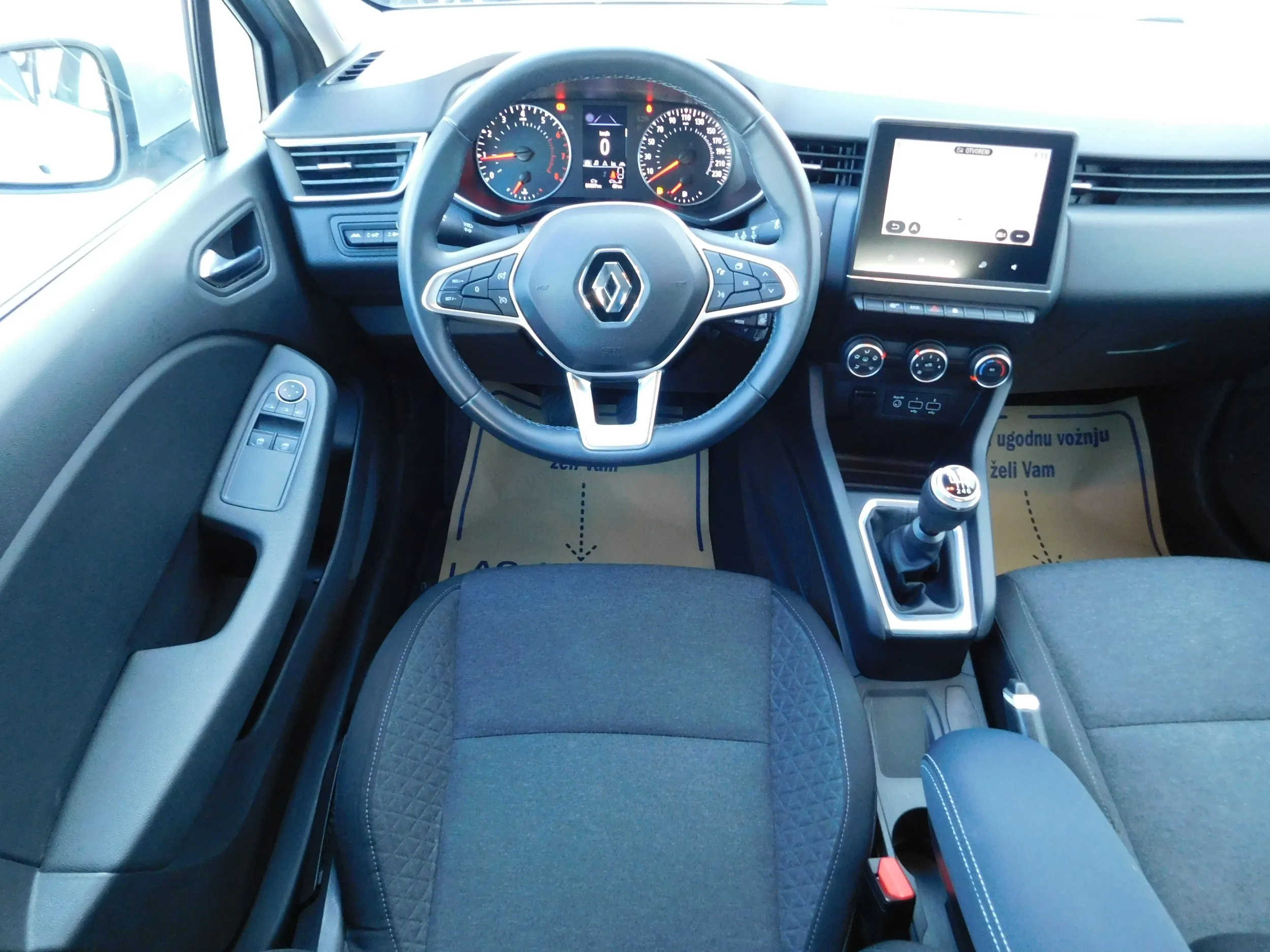 13572 renault clio tce 90 intens - slika 3