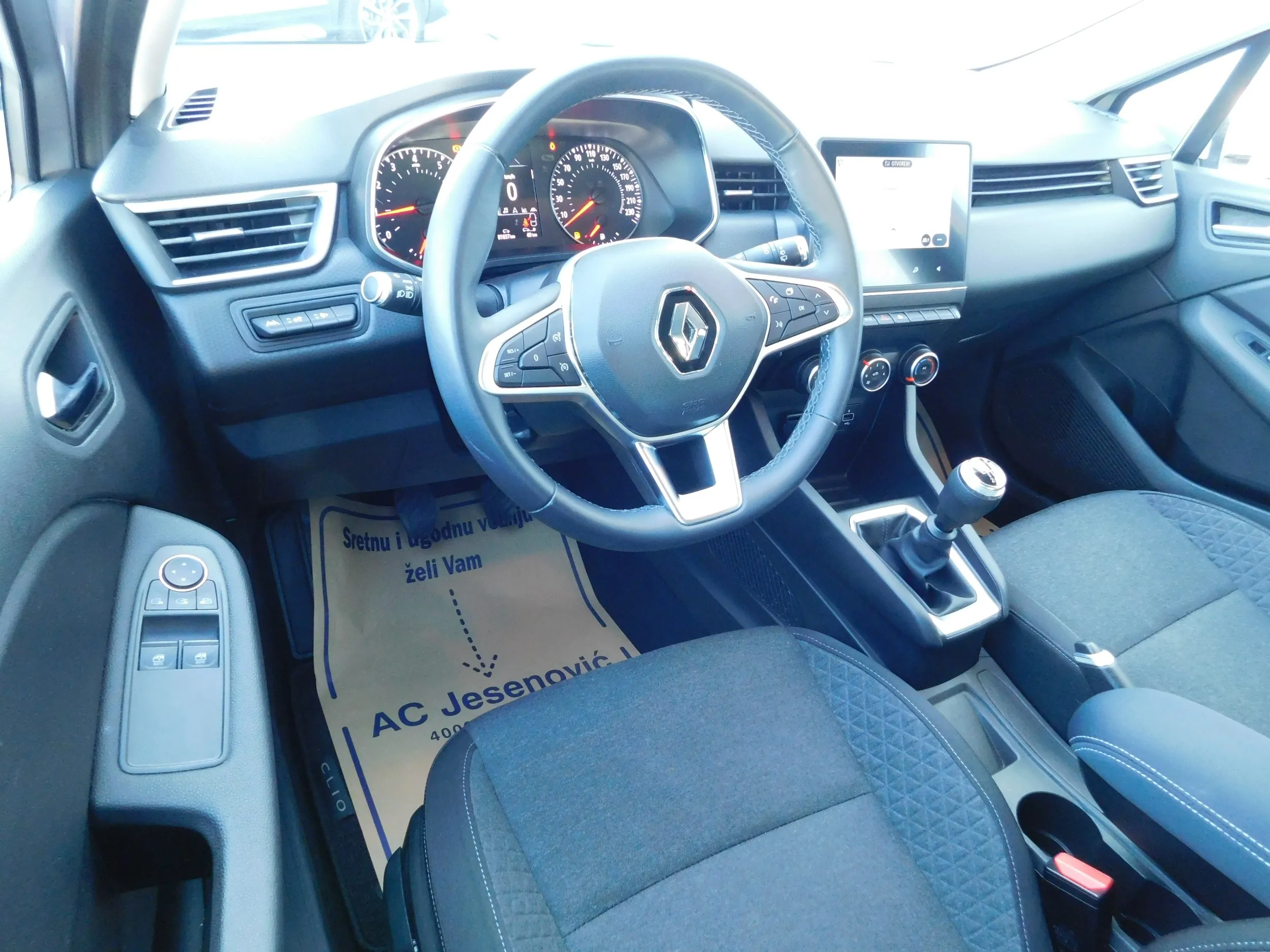 13572 renault clio tce 90 intens - slika 5