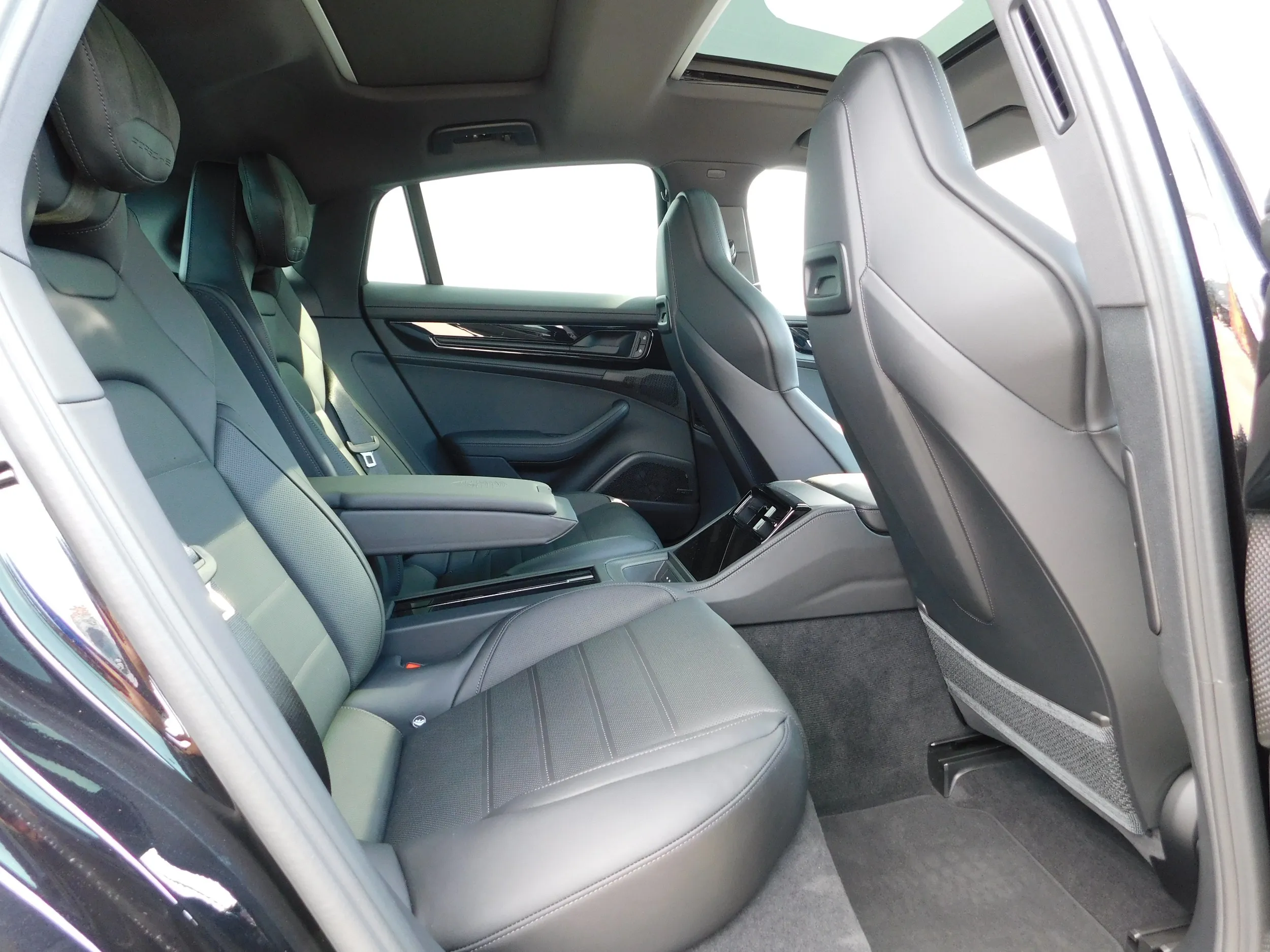 22222 panamera 4 e-hybrid - slika 2