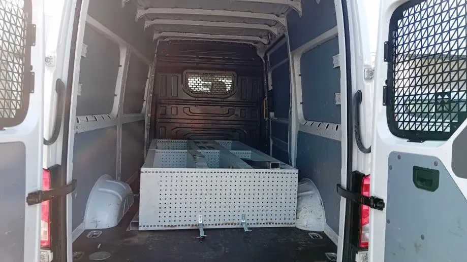 vw crafter35 2.0tdi 130kw l1h2 ,do 2 godine jamstva,u sustavu pdv-a. - slika 8