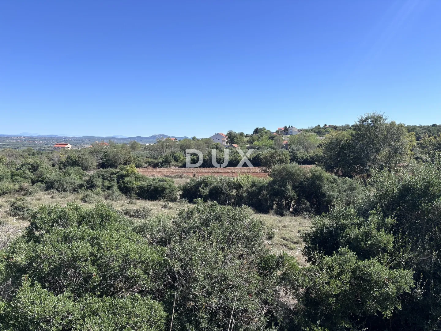 BIOGRAD, RAŠTANE - Prostrano građevinsko zemljište 5645 m2 - Donje Raštane, Sveti Filip i Jakov