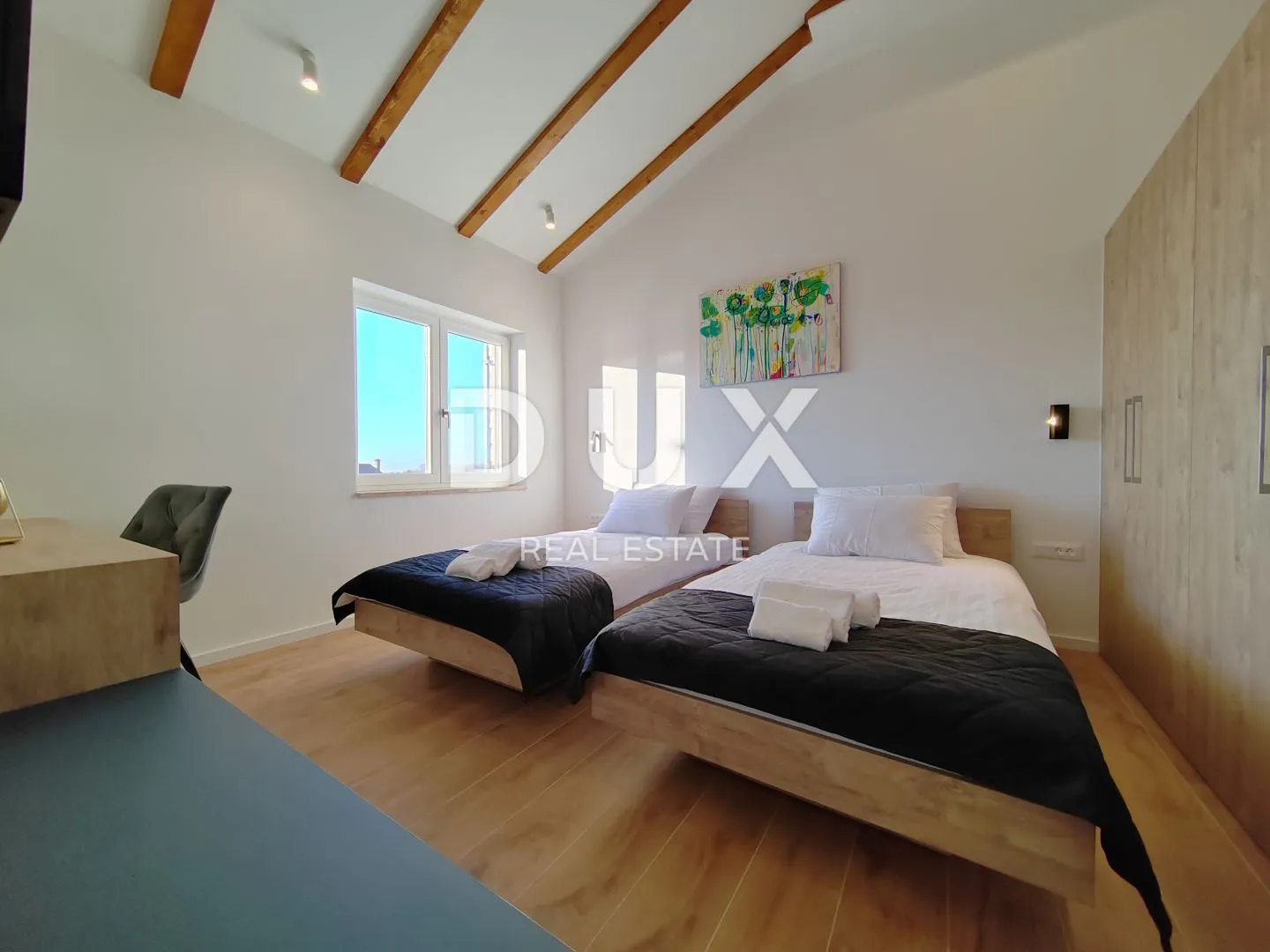istra, višnjan - nova luksuzna vila - savršen spoj udobnosti i modernog dizajna - slika 30