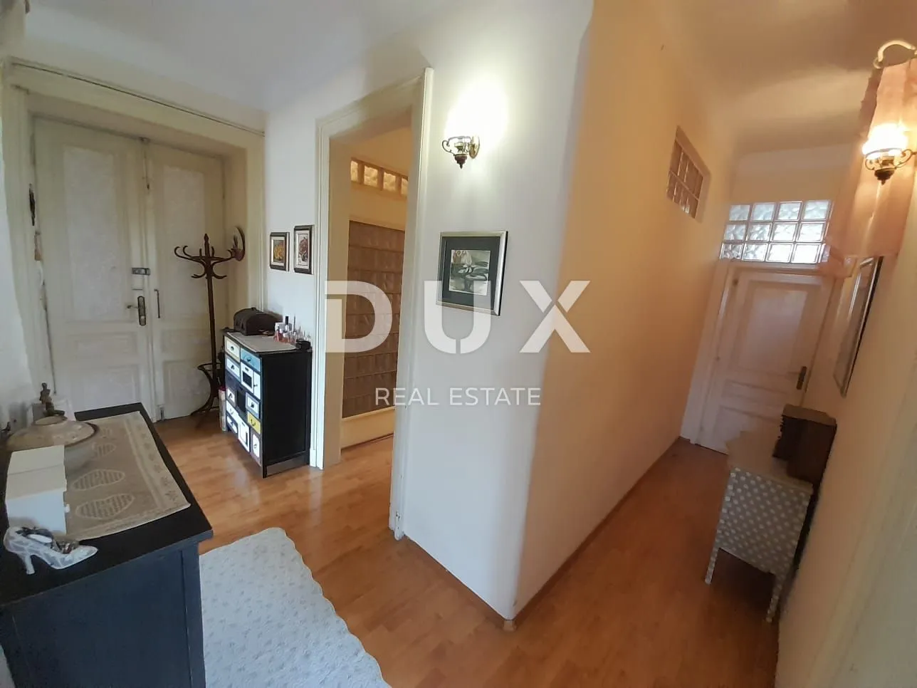 rijeka, centar - stan 3s+db u strogom centru grada s pogledom na more! prilika! - slika 8