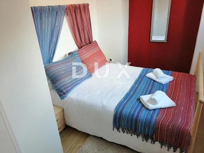 istra, pula - apartmanska kuća u strogome centru s bazenom i okućnicom - slika 26