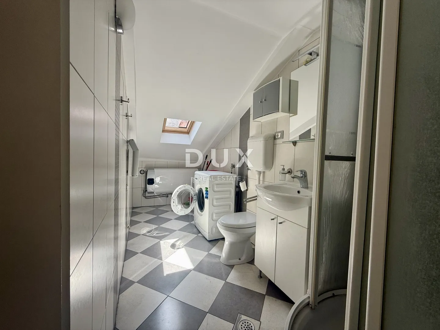 rijeka, strogi centar, 66 m2, useljiv, investicija, treći kat - slika 7