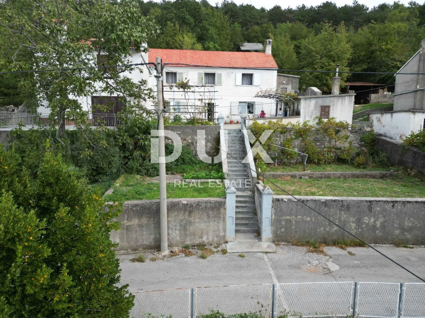 rijeka, hreljin- dvojna kuća 150m2 s pogledom na more + okoliš 650m2 - slika 16