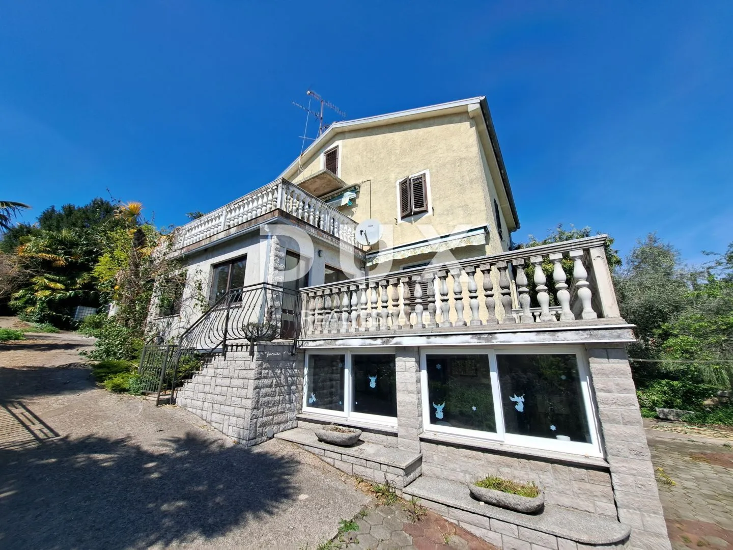 opatija, oprić - obiteljska kuća s tri stambene jedinice na parceli od 1890 m2 - slika 3