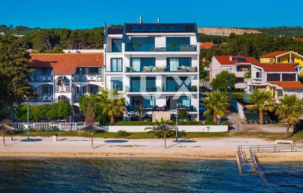 zadar, bibinje - predivan stan u prvom redu do mora - slika 23