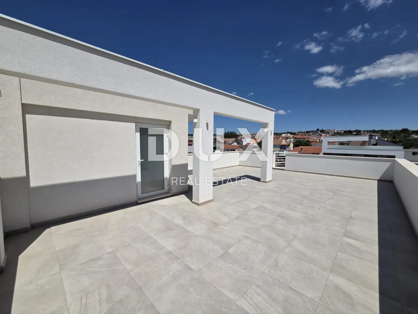 ZADAR, PLOVANIJA - Predivan penthouse u novogradnji