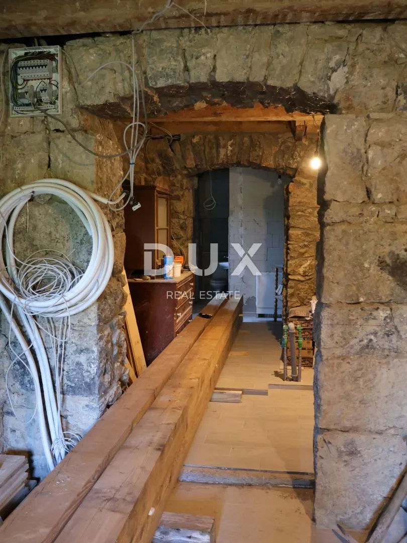 gorski kotar, fužine - samostojeća kuća s okućnicom - slika 29