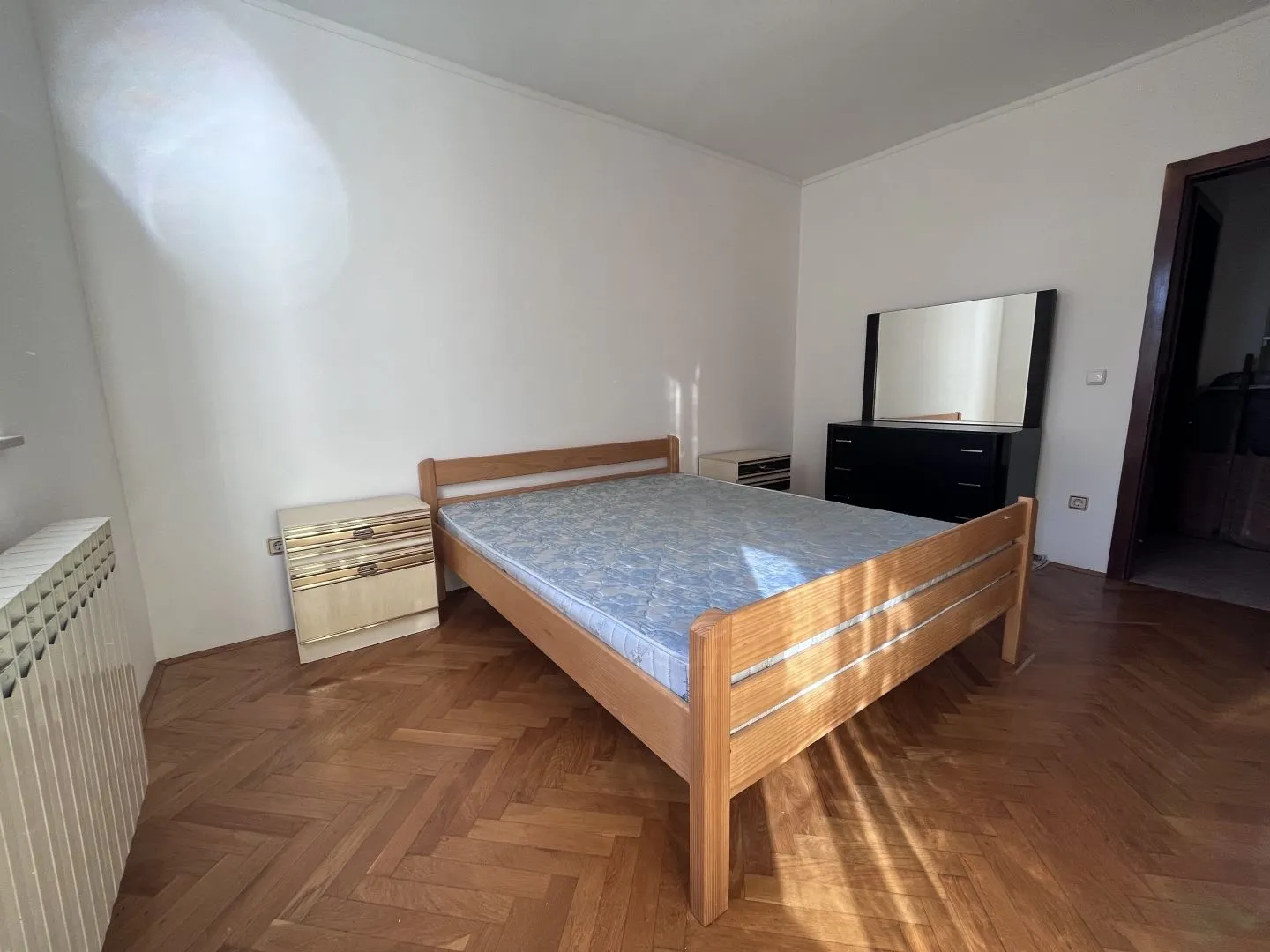 rijeka, škurinje - kuća s tri stambene jedinice i garažom - slika 52