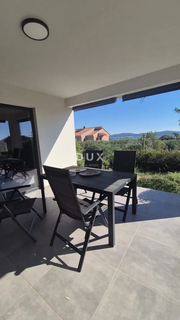 Biograd, Sv. Filip i Jakov, kuća, 95 m², vrt, bazen - Sveti Filip i Jakov