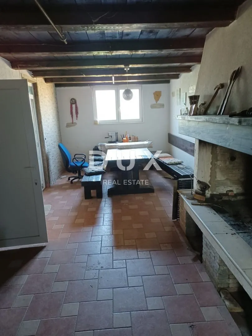 istra, pula - kuća s velikom okućnicom - slika 22