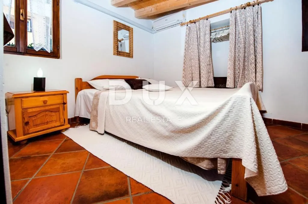istra, rovinj - rustikalna priča u strogom centru! - slika 11