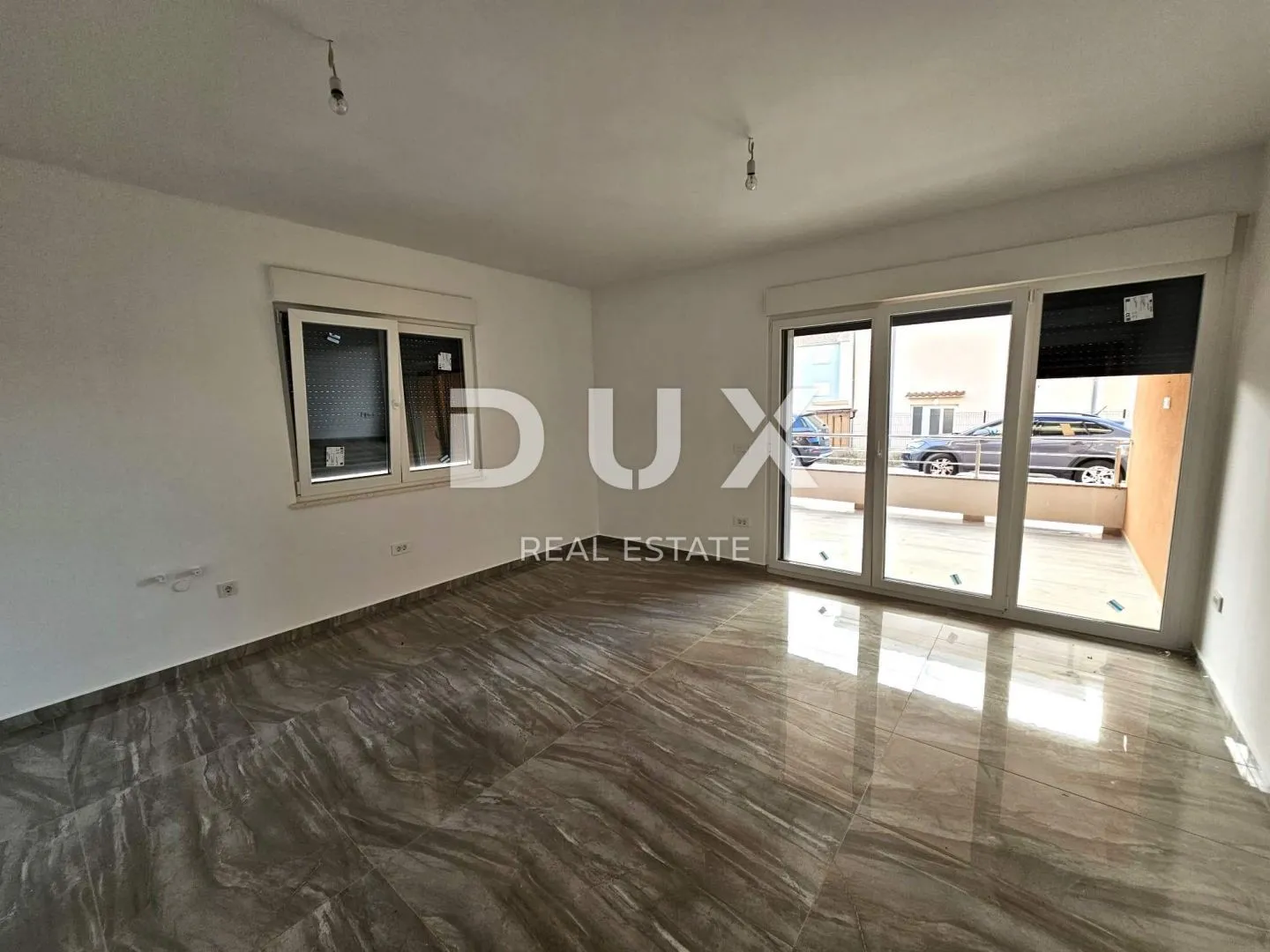 otok rab, banjol - prilika! stan u prizemlju, 1s+db + parking + 250m od mora - slika 1