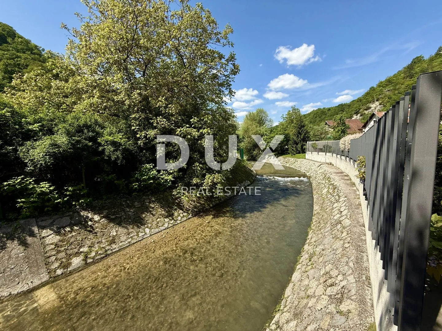 samobor, centar - prekrasna kuća s velikom okućnicom - slika 45
