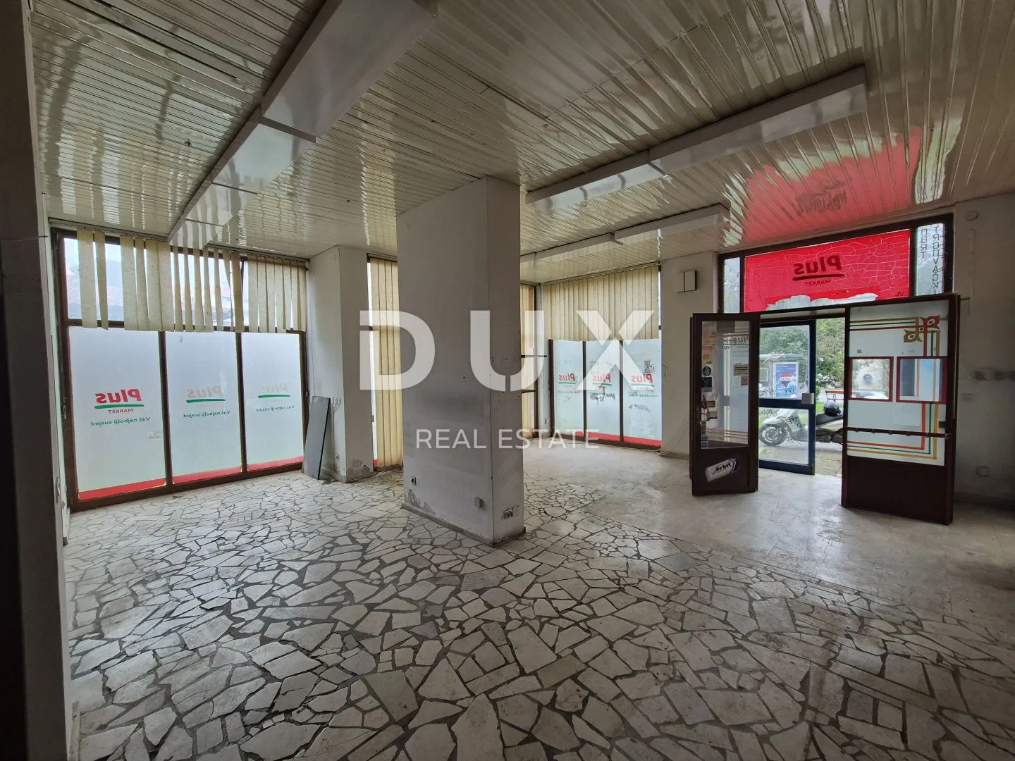 istra , pula - poslovni prostor na frekventnoj lokaciji - slika 2