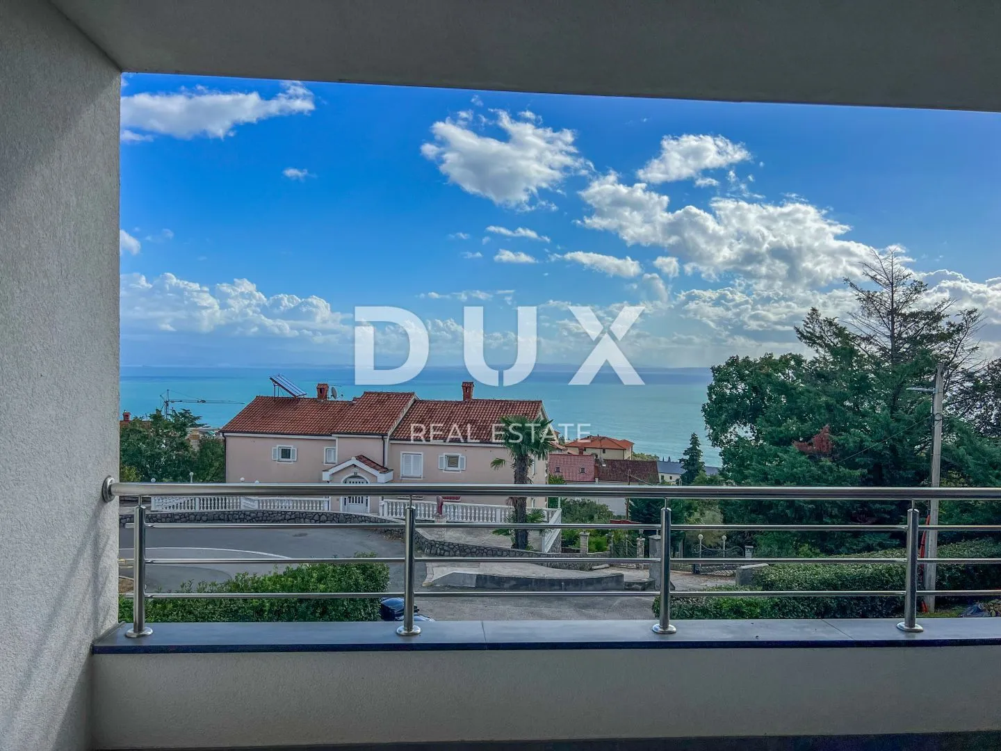 OPATIJA, IČIĆI - stan 124m2 s garažom blizu plaže, terasa, pogled na more, blizina Opatije - Ičići, Opatija