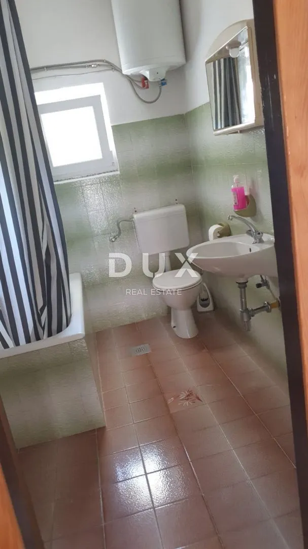 otok rab, barbat - samostojeća apartmanska kuća na odličnoj lokaciji - slika 35