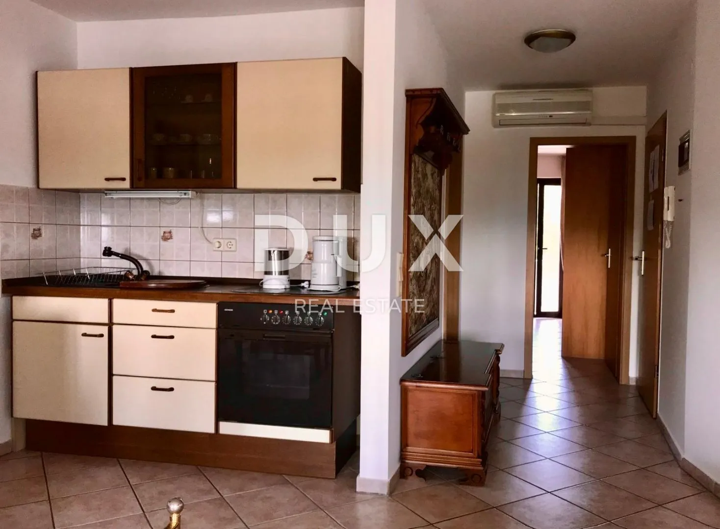 crikvenica - lijepa kuća u centru crikvenice s dva poslovna prostora - slika 61