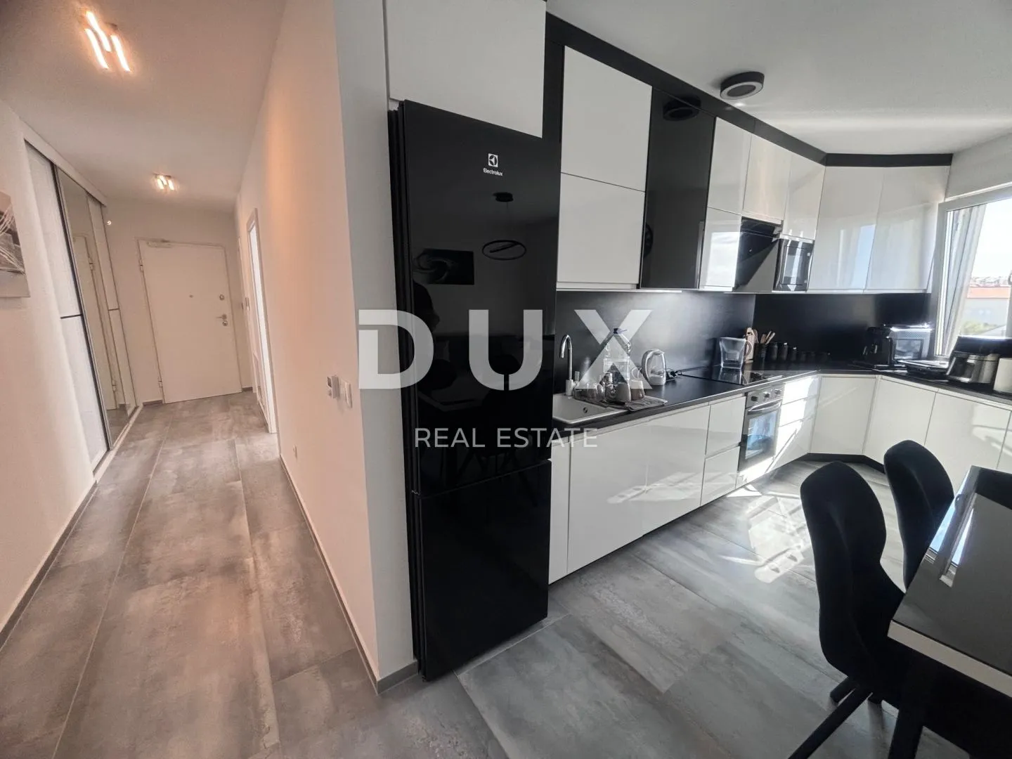 zadar, plovanija - predivan penthouse u novogradnji - slika 14