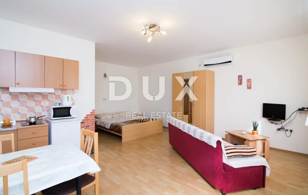 biograd na moru - ekskluzivna prilika – kuća s 4 apartmana i prostranim stanom – centar! - slika 10