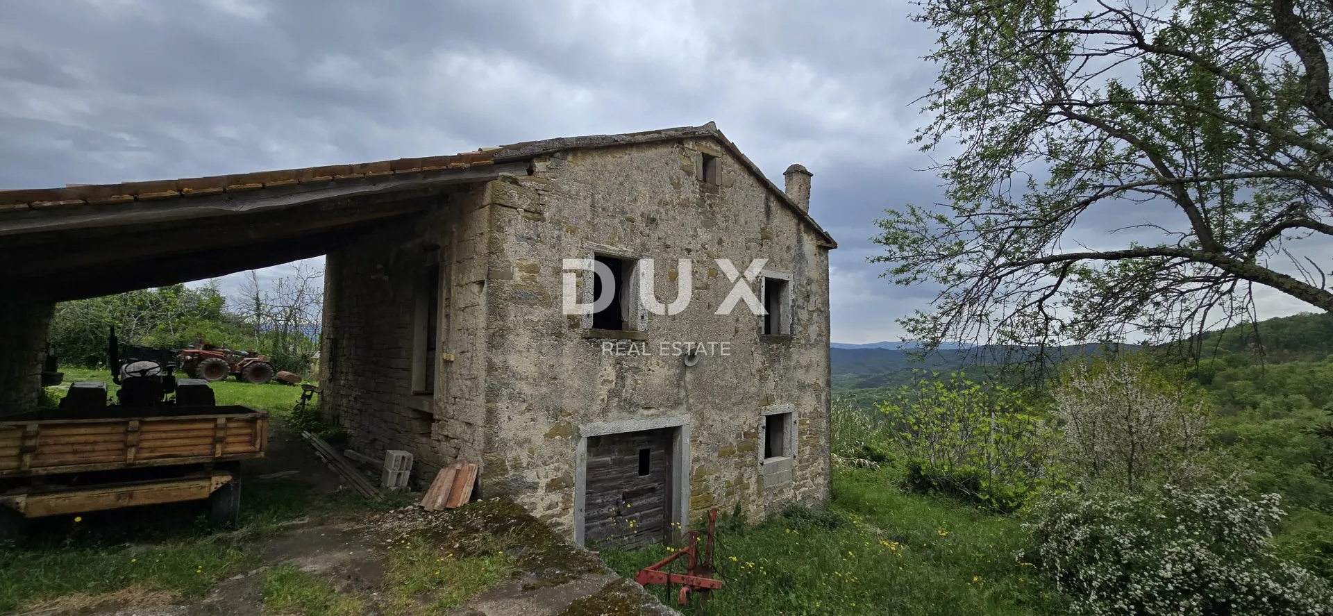 istra, motovun - kamena kuća s pogledom za adaptaciju - slika 7