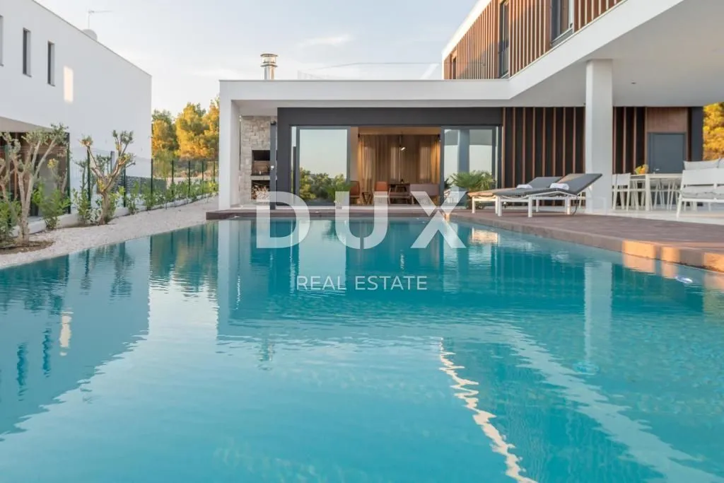 dalmacija, primošten - ekskluzivna dizajnerska vila s infinity bazenom i panoramskim pogledom na more - slika 9