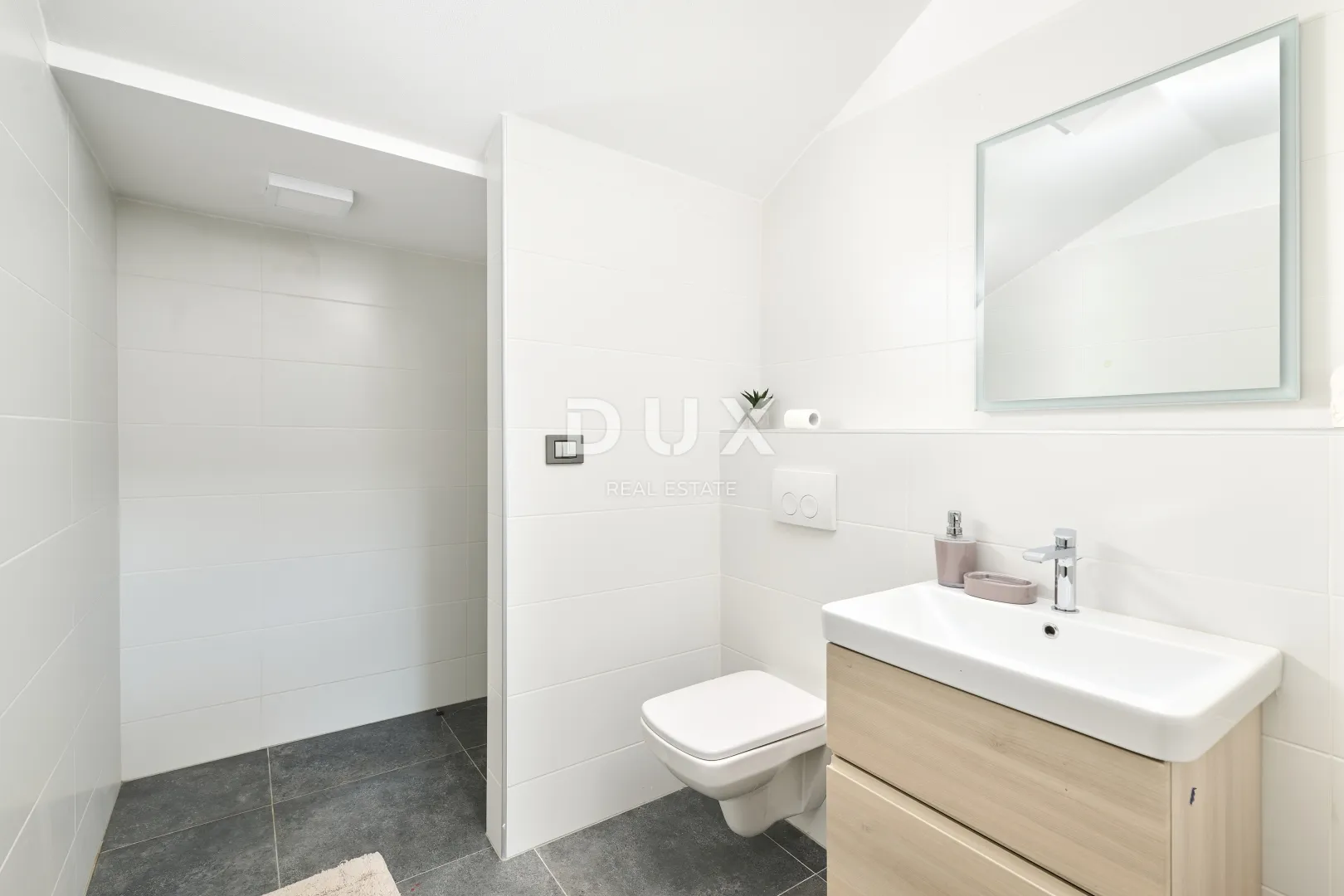 istra, umag – luksuzna vila, bazen, pogled na more - slika 45