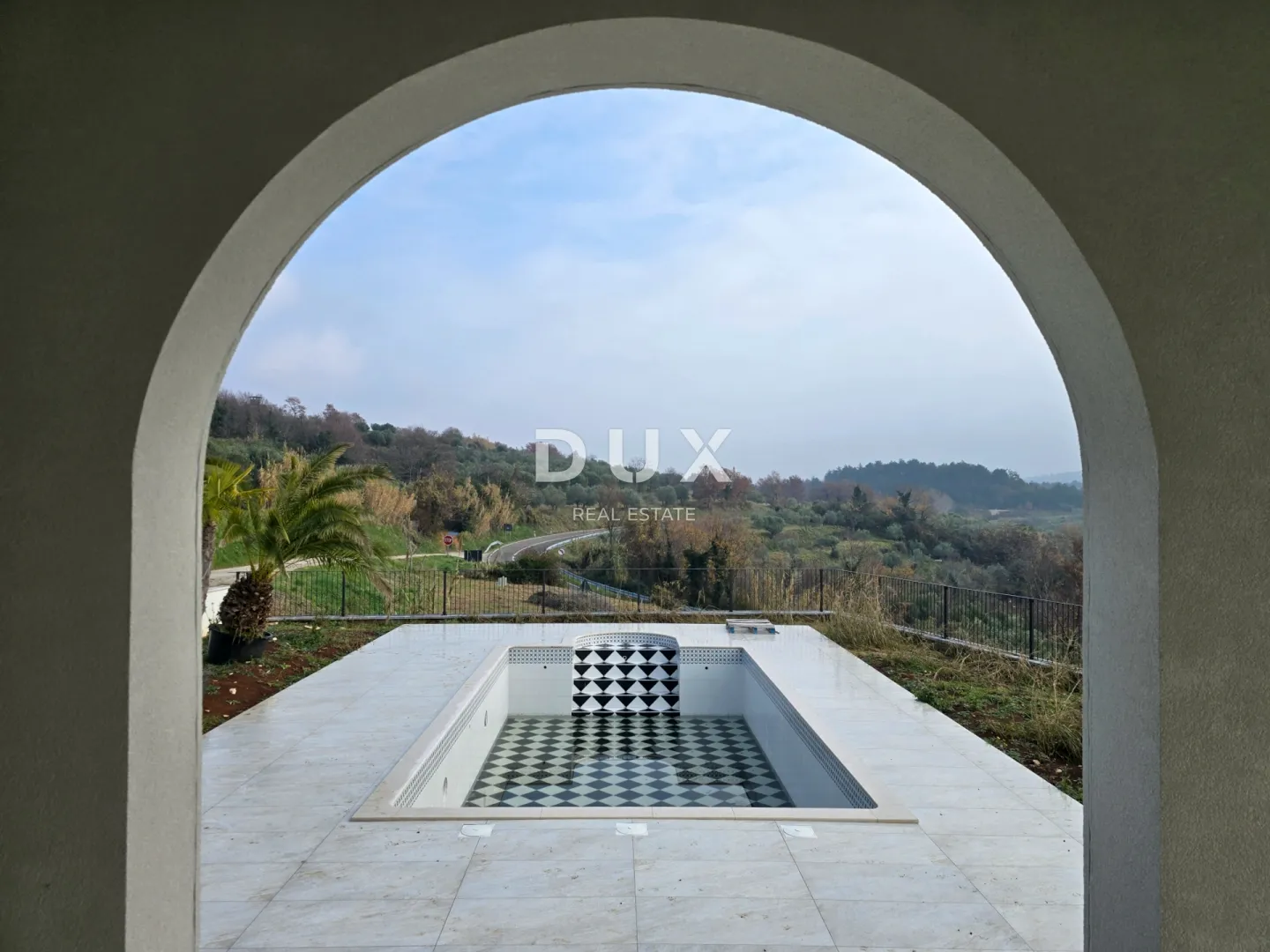 istra, buje - ekskluzivna vila s panoramskim pogledom - slika 10